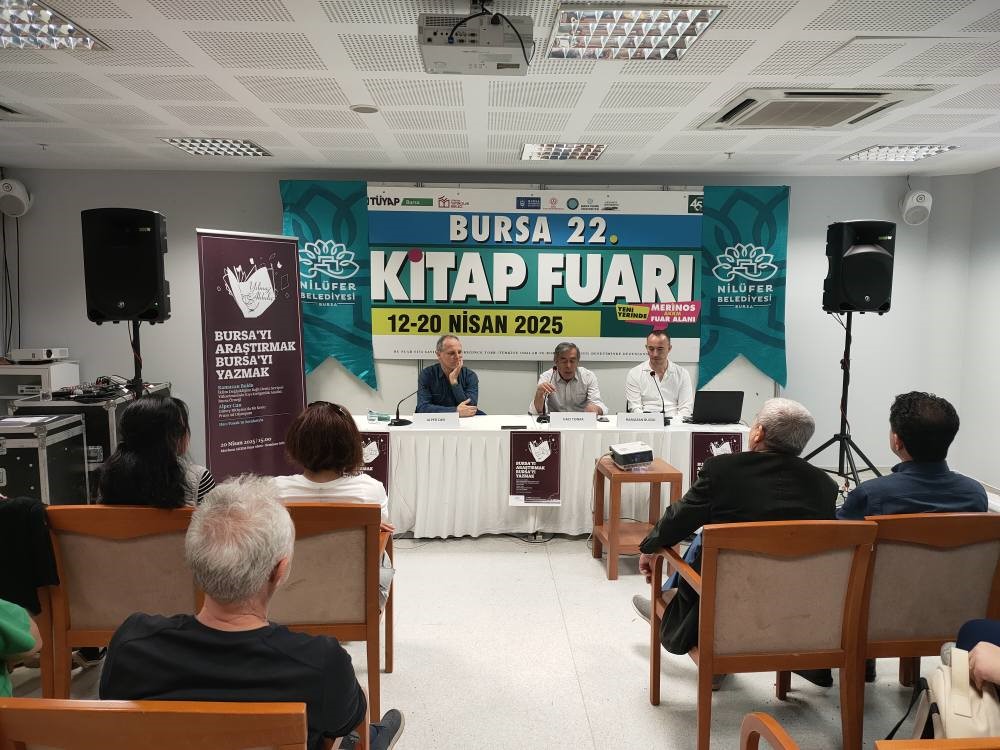 Kitap Fuarı'nda Bursa'yı araştırmak Bursa'yı yazmak söyleşisi - Bursa Haber